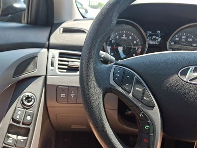 2014 Hyundai ELANTRA SE