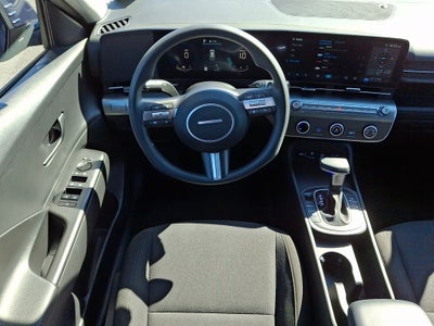 2025 Hyundai KONA SE