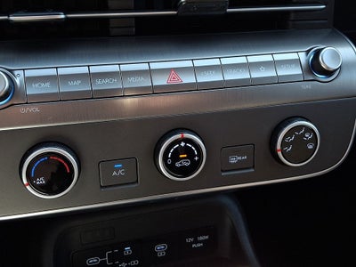 2025 Hyundai KONA SE