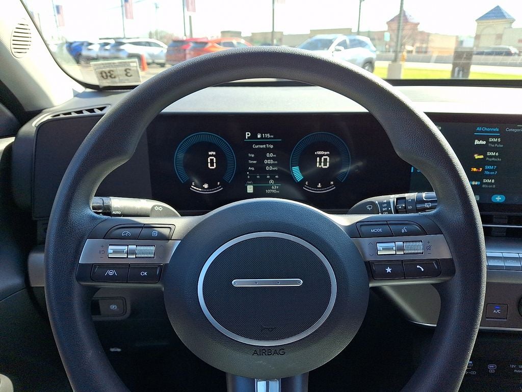 2025 Hyundai KONA SE