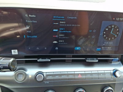 2027 Hyundai KONA SE