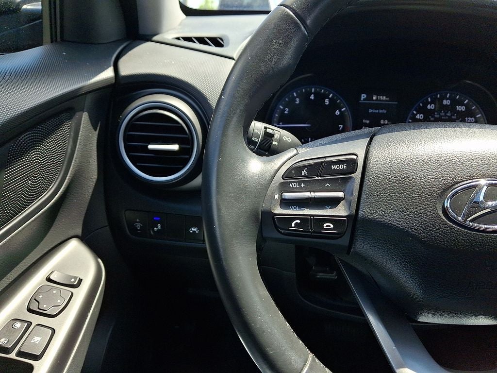 2020 Hyundai KONA SEL Plus