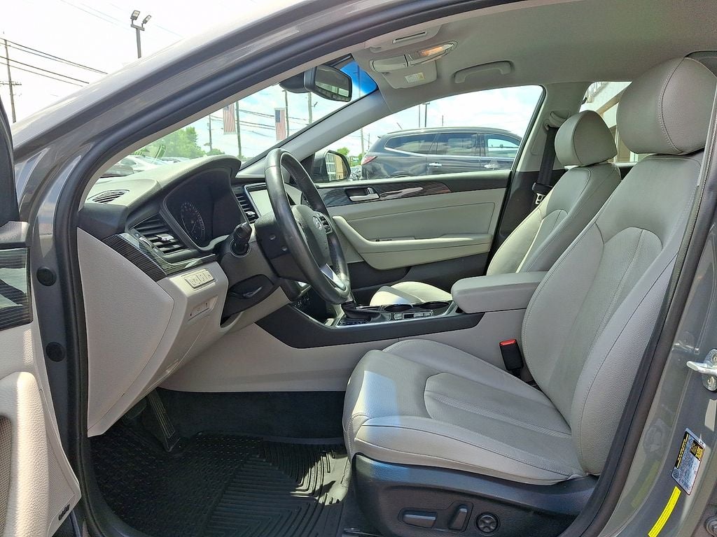 2019 Hyundai SONATA PLUG-IN HYBRID Limited
