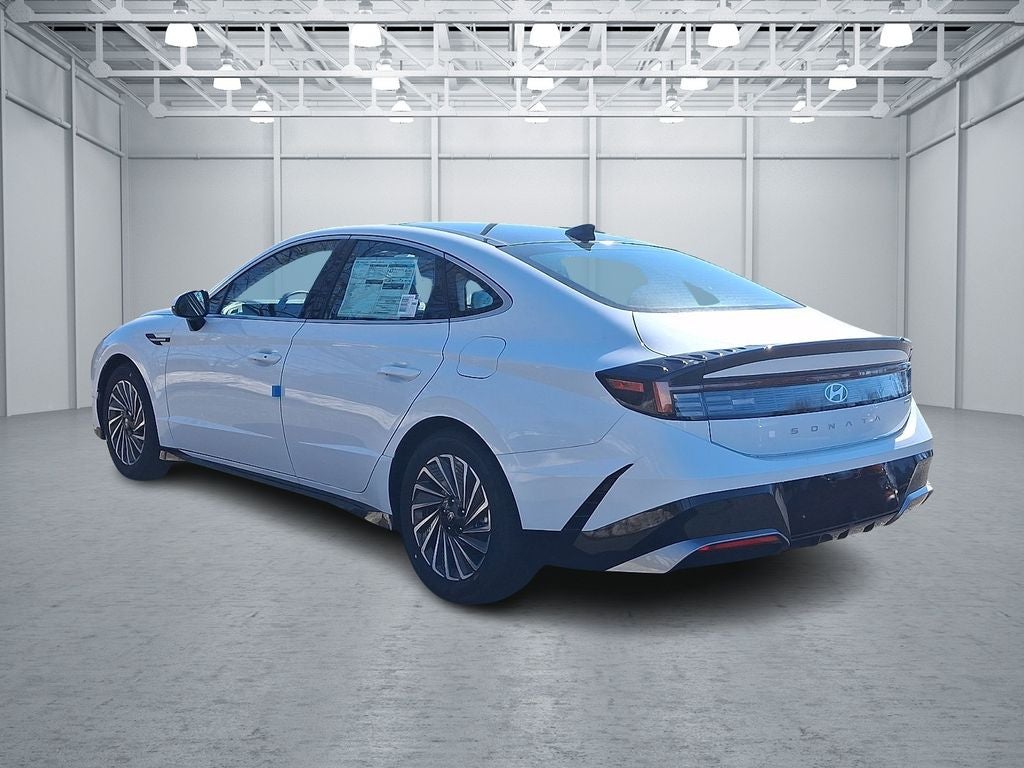 2026 Hyundai SONATA HYBRID SEL