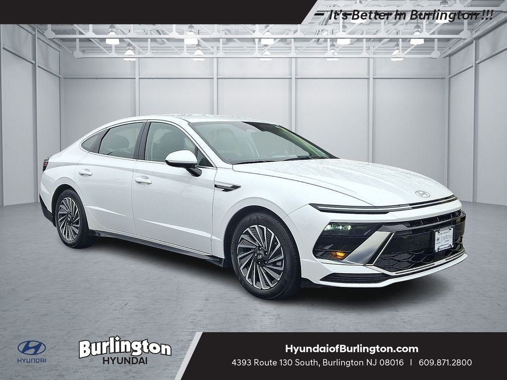 2025 Hyundai SONATA HYBRID SEL