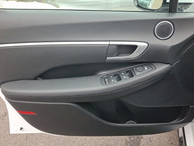 2025 Hyundai SONATA HYBRID SEL