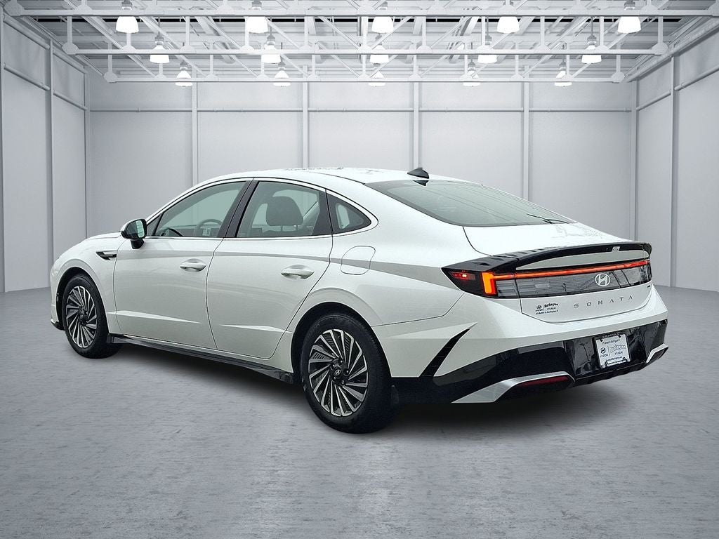 2025 Hyundai SONATA HYBRID SEL