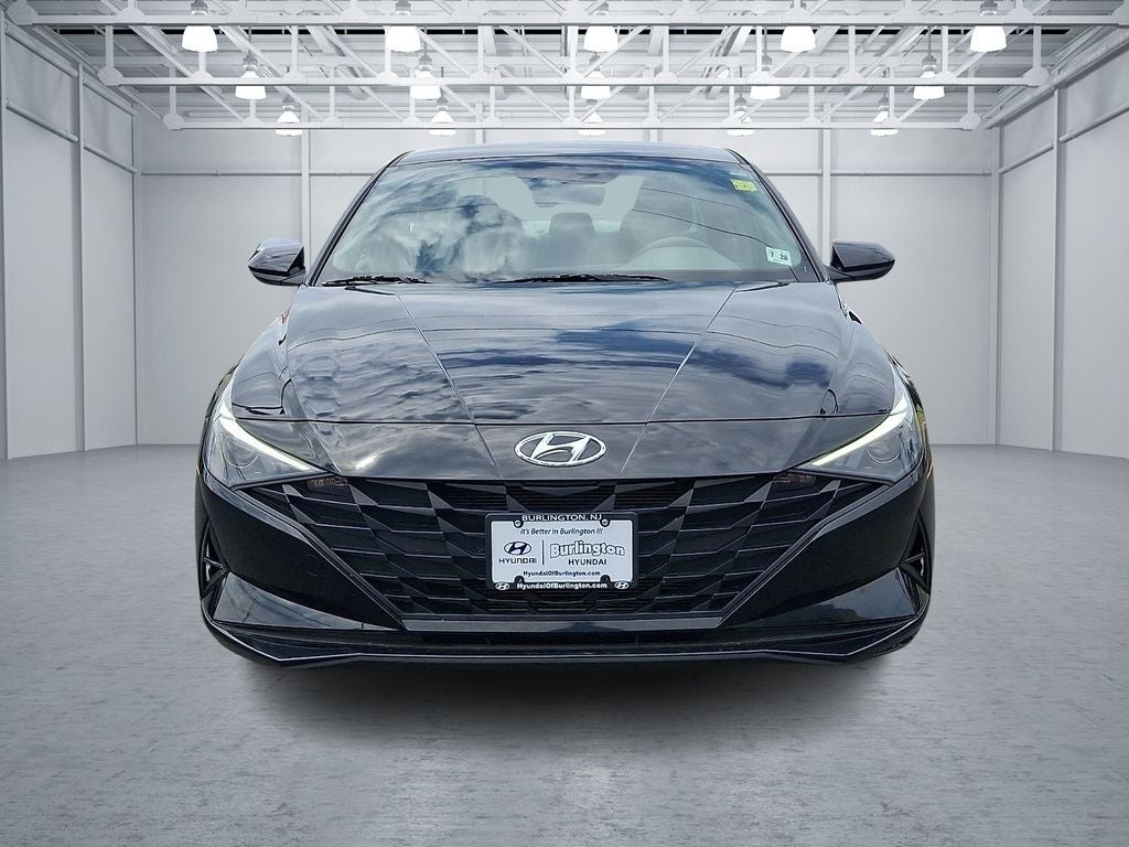 2023 Hyundai ELANTRA SE