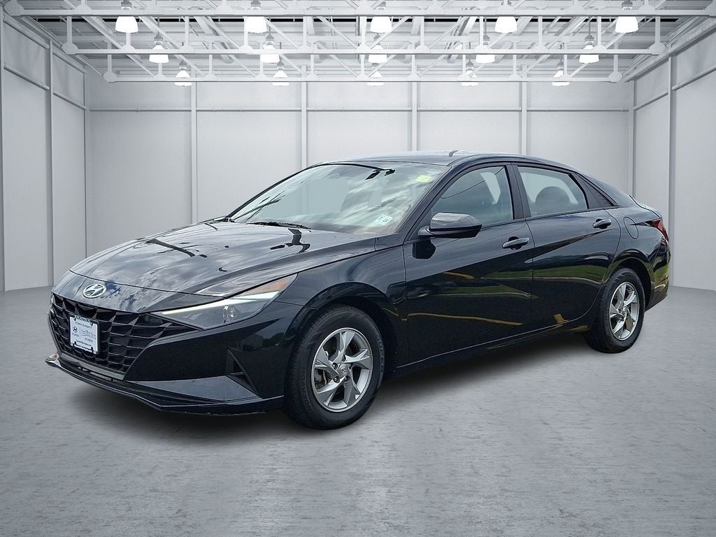 2023 Hyundai ELANTRA SE