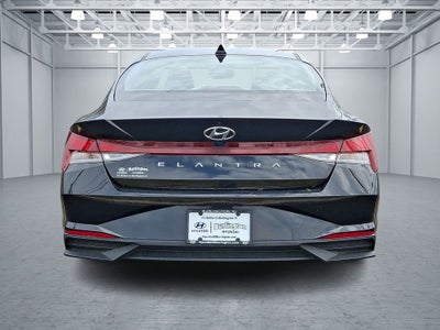 2023 Hyundai ELANTRA SE