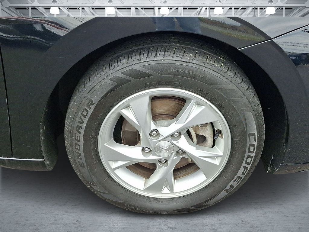 2023 Hyundai ELANTRA SE