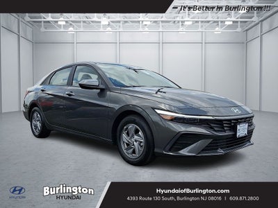 2024 Hyundai ELANTRA SE