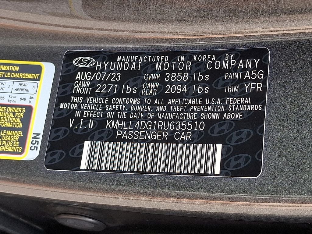2024 Hyundai ELANTRA SE