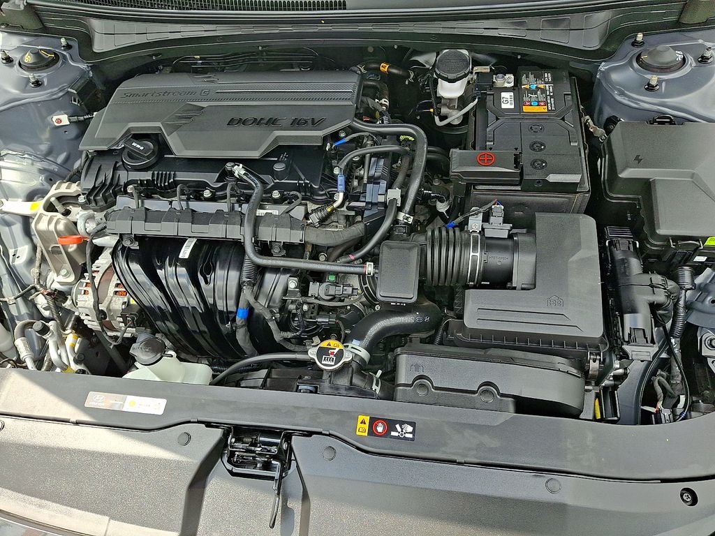 2024 Hyundai ELANTRA SE