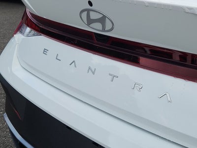 2026 Hyundai ELANTRA SE
