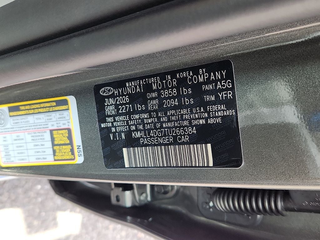 2026 Hyundai ELANTRA SE
