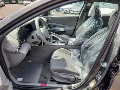 2026 Hyundai ELANTRA SE