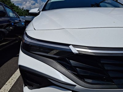 2026 Hyundai ELANTRA SE