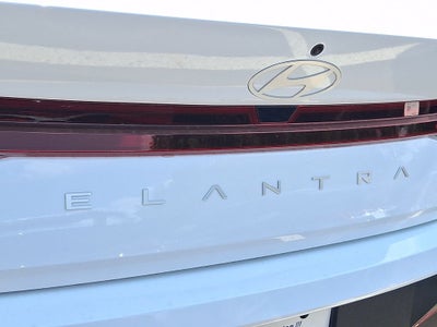 2026 Hyundai ELANTRA SE