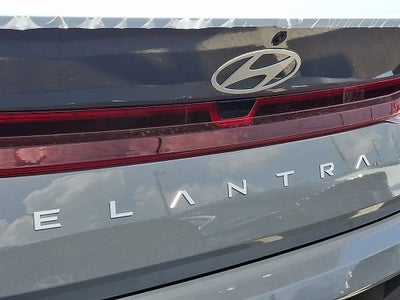 2026 Hyundai ELANTRA SE