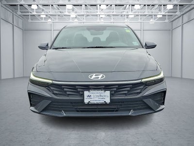 2024 Hyundai ELANTRA SE
