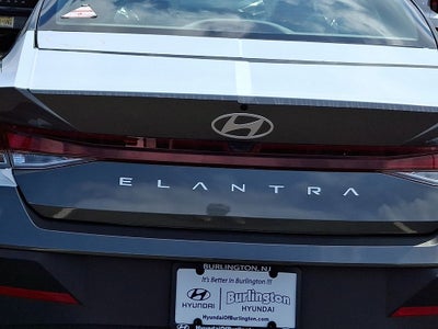 2026 Hyundai ELANTRA SE