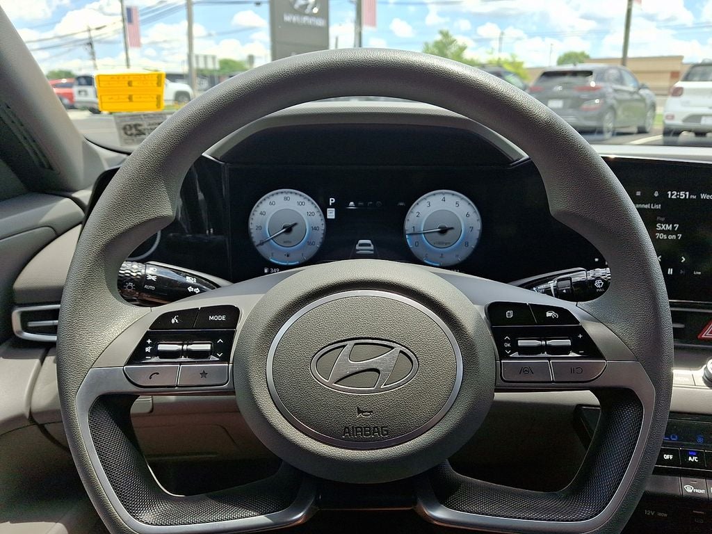 2024 Hyundai ELANTRA SEL