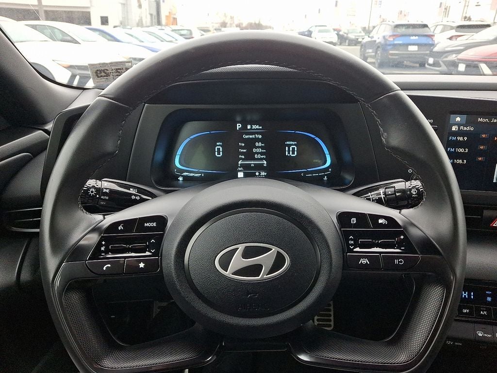 2025 Hyundai ELANTRA SEL Sport
