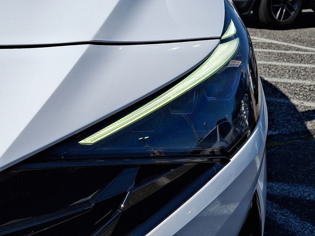 2023 Hyundai ELANTRA HYBRID Limited