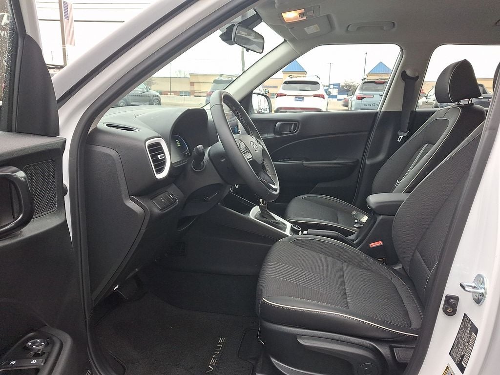 2025 Hyundai VENUE Limited