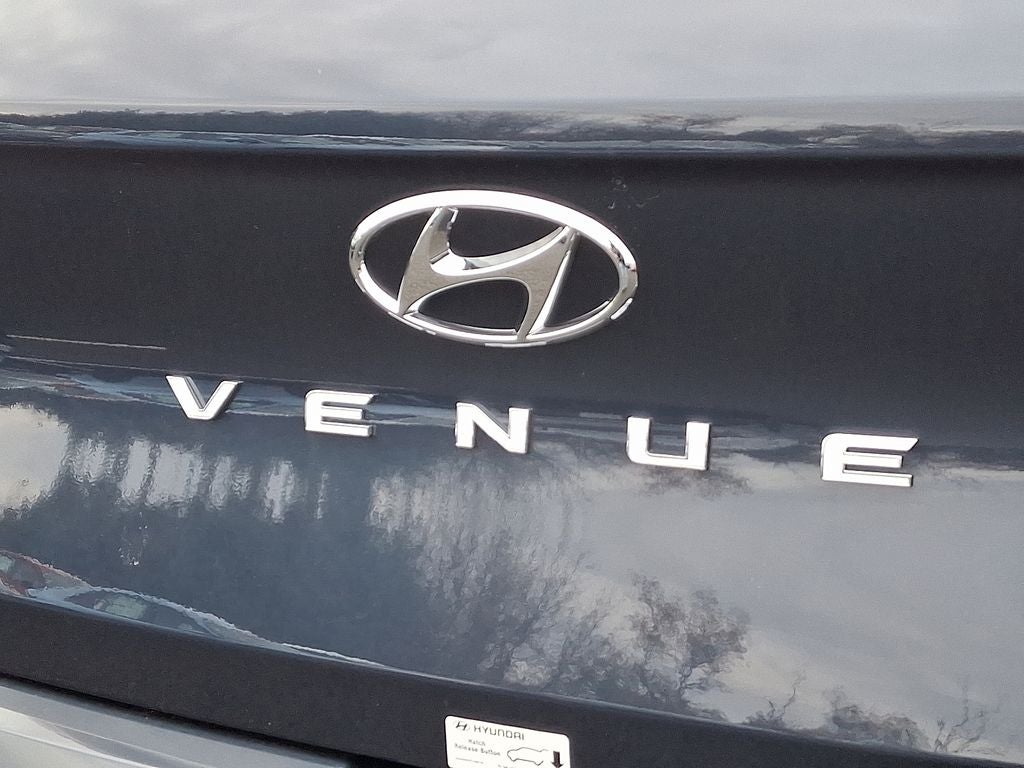 2025 Hyundai VENUE Limited