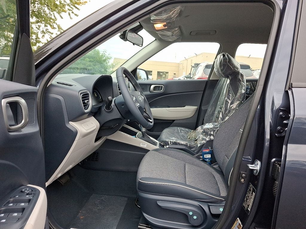 2025 Hyundai VENUE Limited