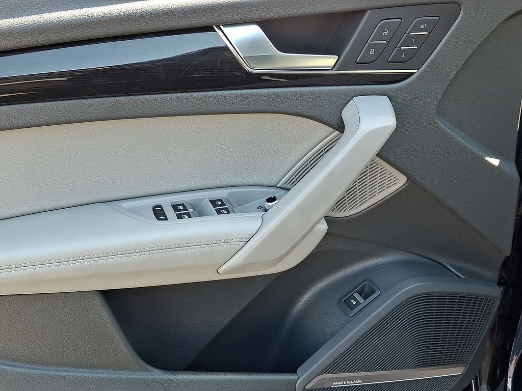 2020 Audi Q5 45 Premium Plus quattro