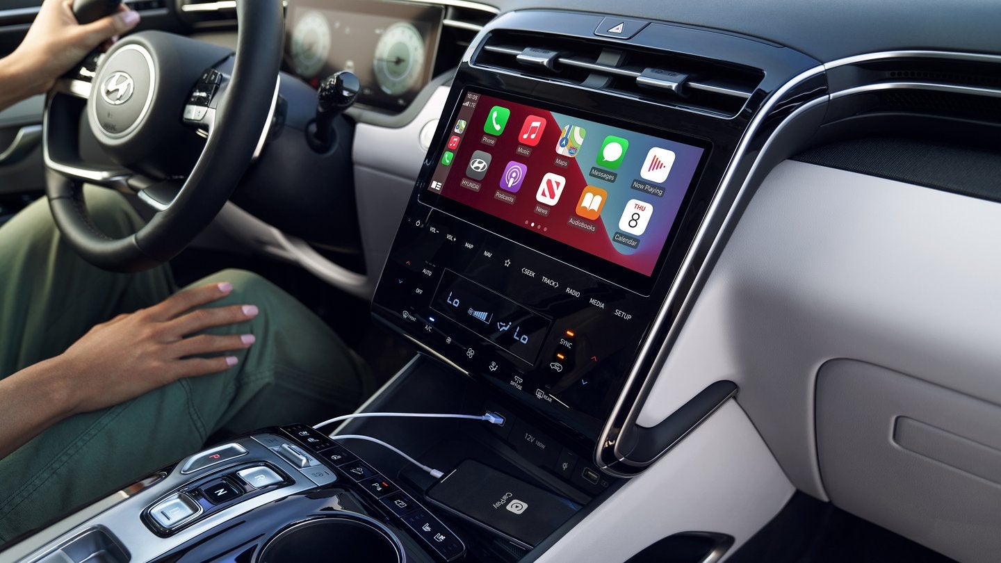 2022 Tucson Interior | Burlington Hyundai in Burlington NJ